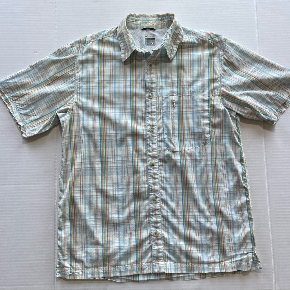 Columbia Titanium Omni Dry Short Sleeve Button Up Shirt Men Size Medium